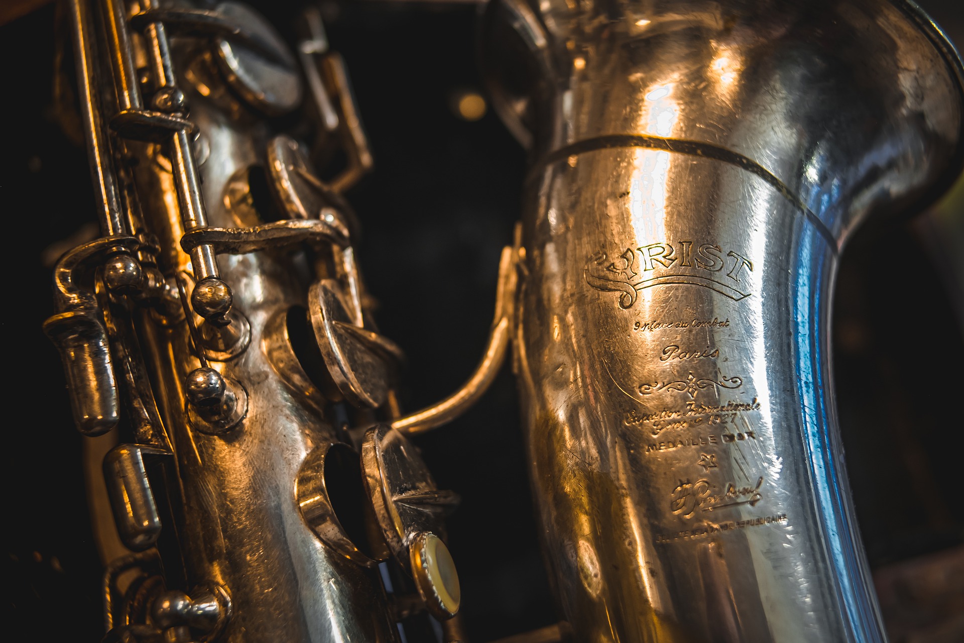 saxo-01